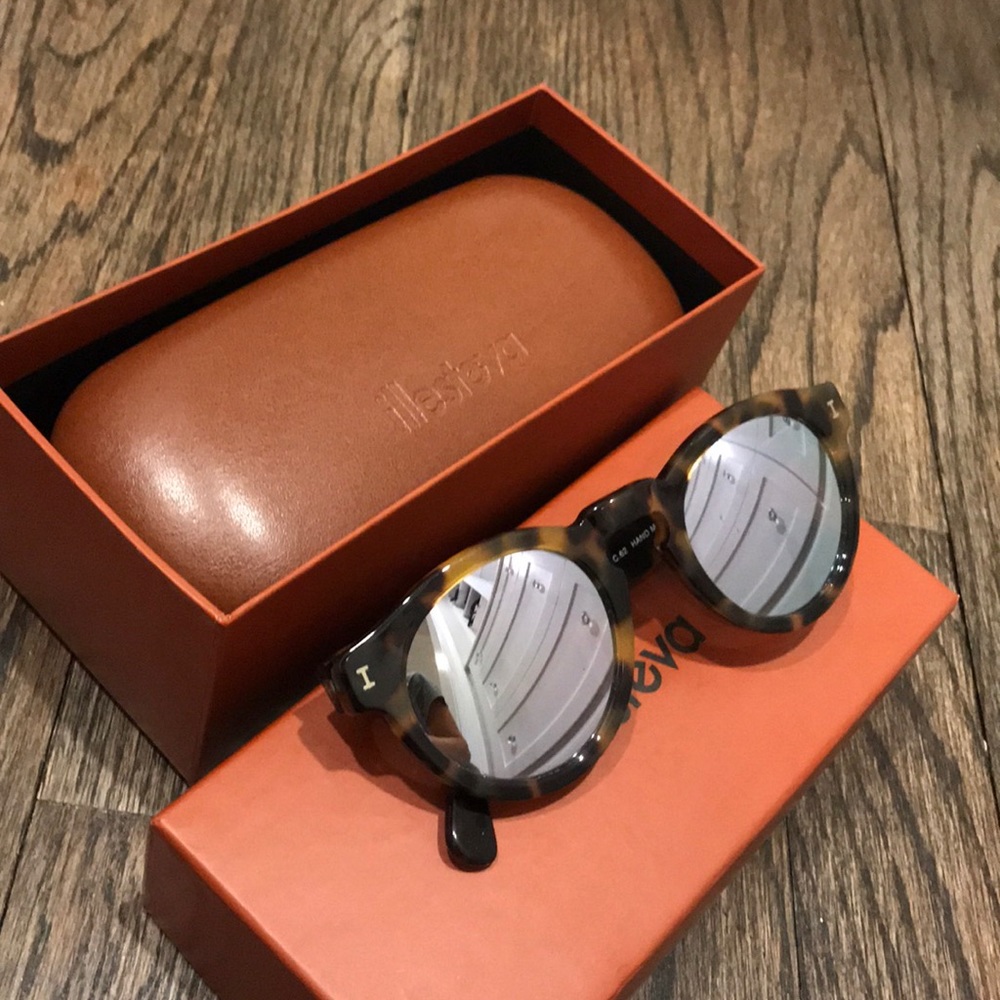 Illesteva sunglasses